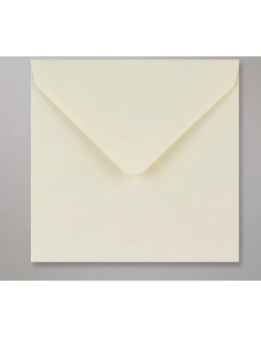 LOTE DE 50 SOBRES EN FORMATO CUADRADO EN BLANCO ROTO 2